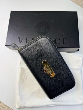 Versace Black Pebbled Leather Zip Wallet with Gold Plaque